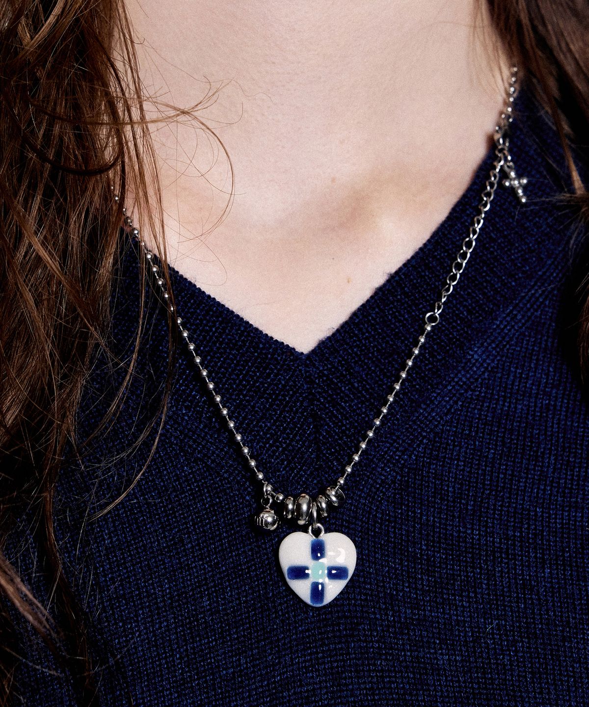 엔프프(NFF) rosette heart necklace-white