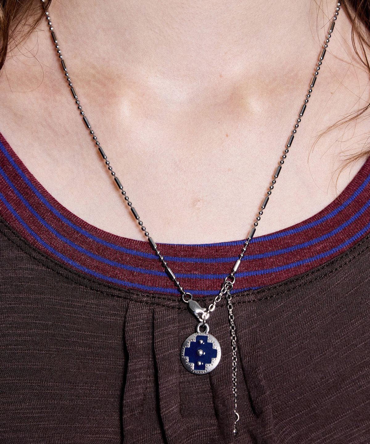 엔프프(NFF) lumen necklace-navy