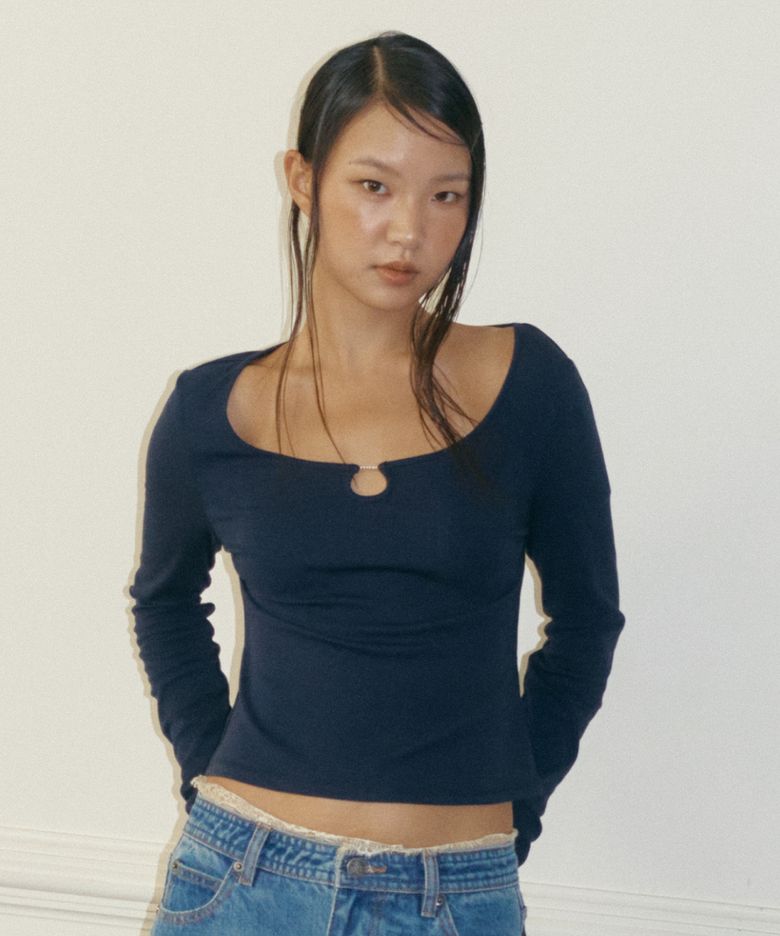 U넥 비즈 롱슬리브 티셔츠 [NAVY] / RF3LTS502