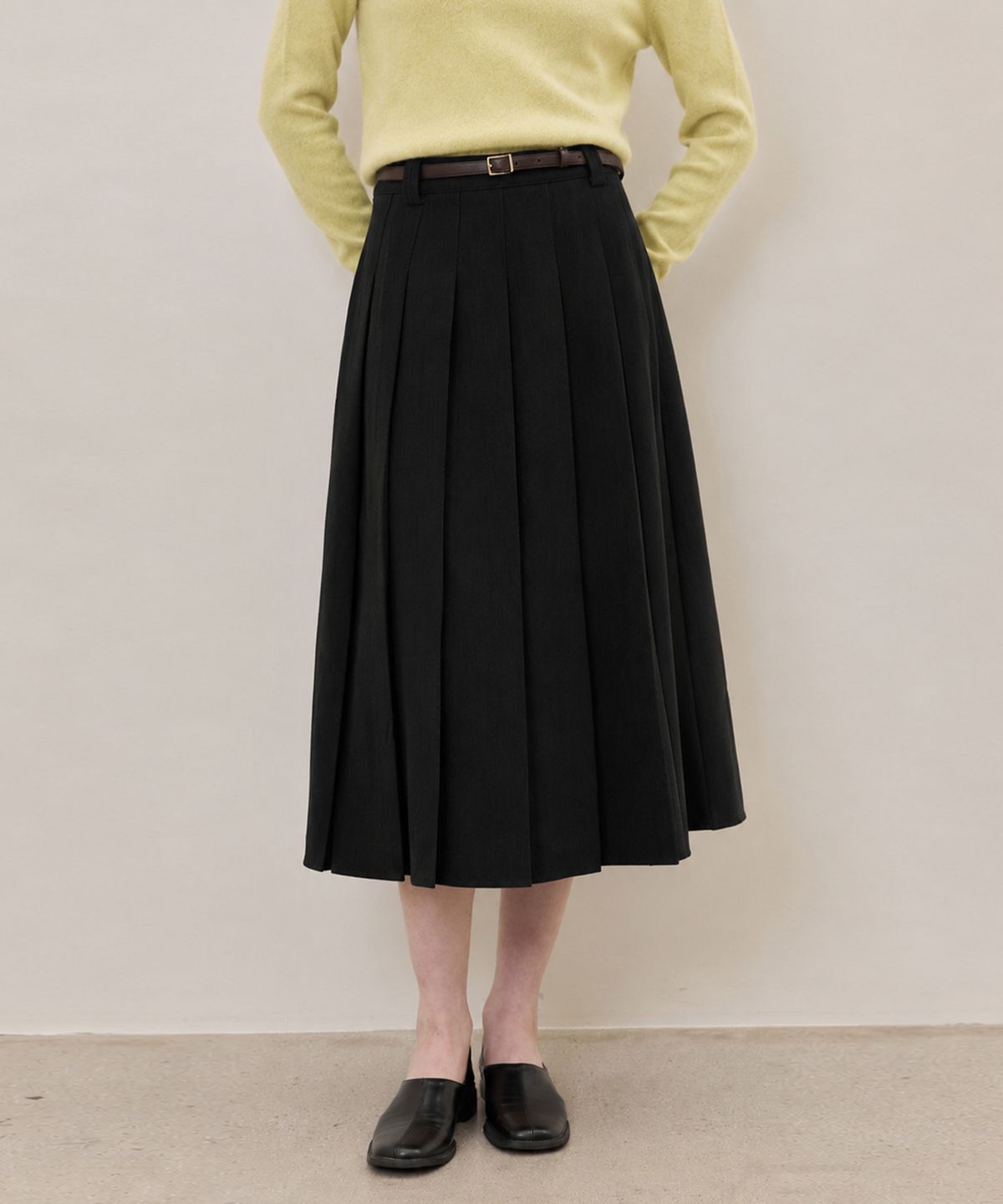 히이크(HYYK) Urban Pleats Skirt_Black