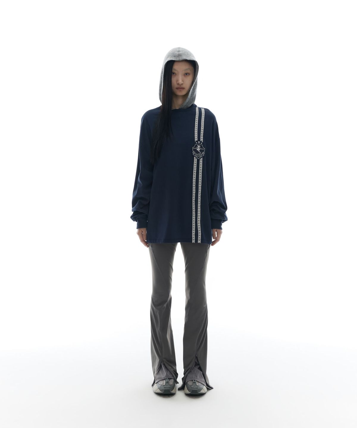 오호스(OJOS) Lace Track Patch Long Sleeve / Navy