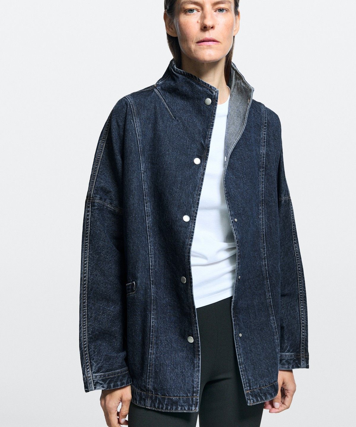 마시모두띠(MASSIMO DUTTI) 100% 코튼 데님 터틀넥 재킷