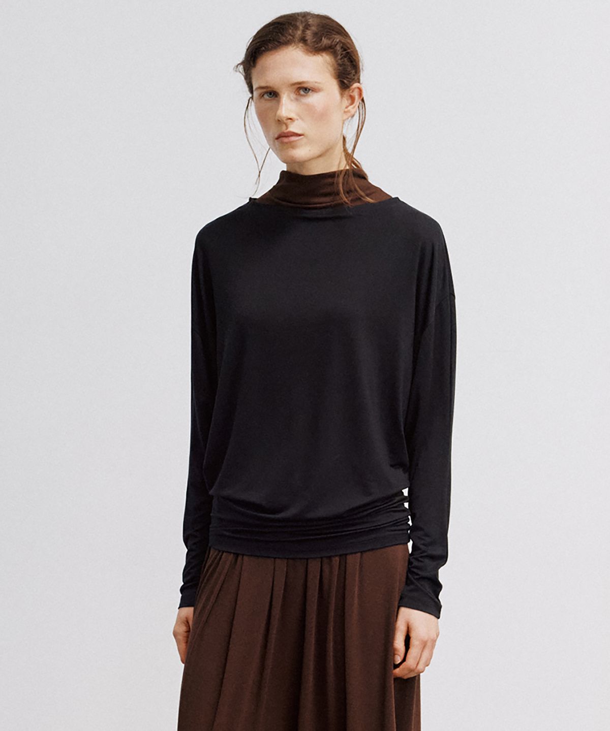 노우드(NOEUD) TS020 Volume Boat-Neck Tee (Black)
