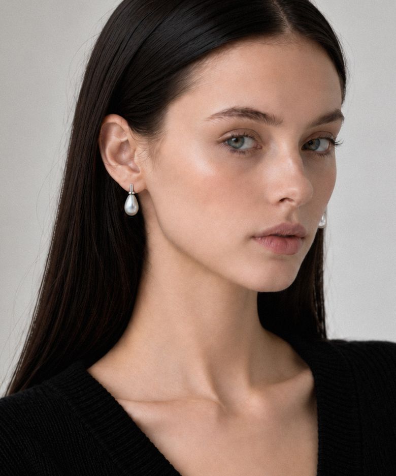 V9 Essential 47 Pearl Drop Earrings