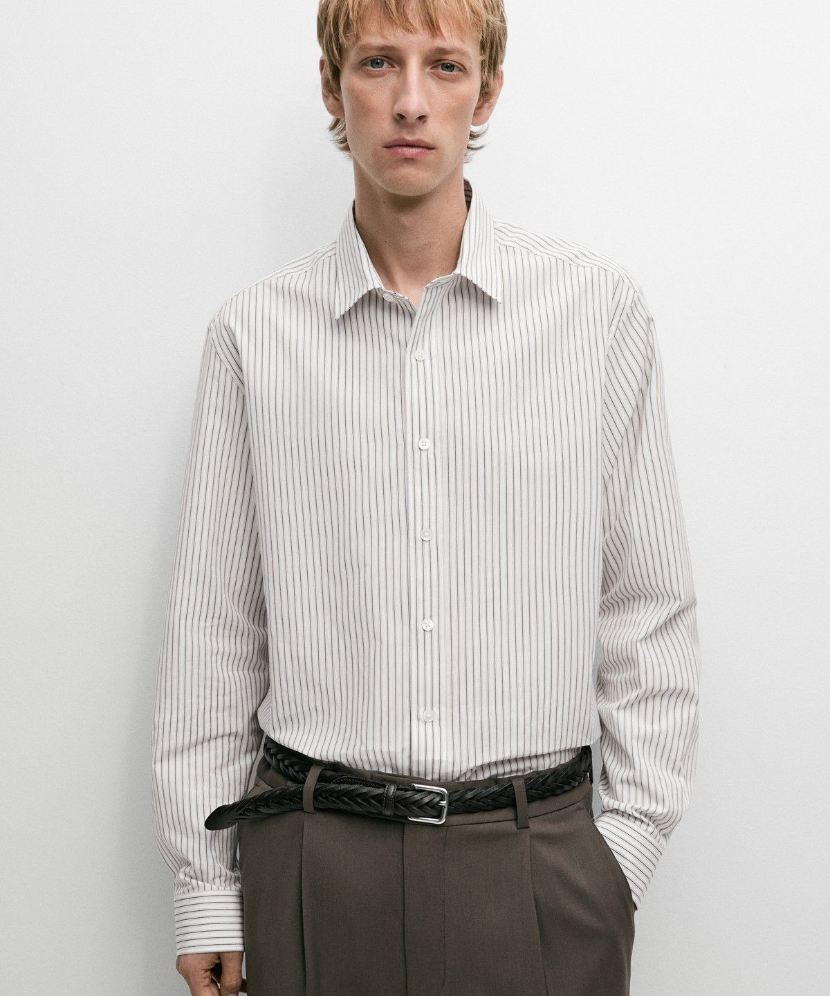 마시모두띠(MASSIMO DUTTI) 100% 코튼 레귤러 핏 셔츠
