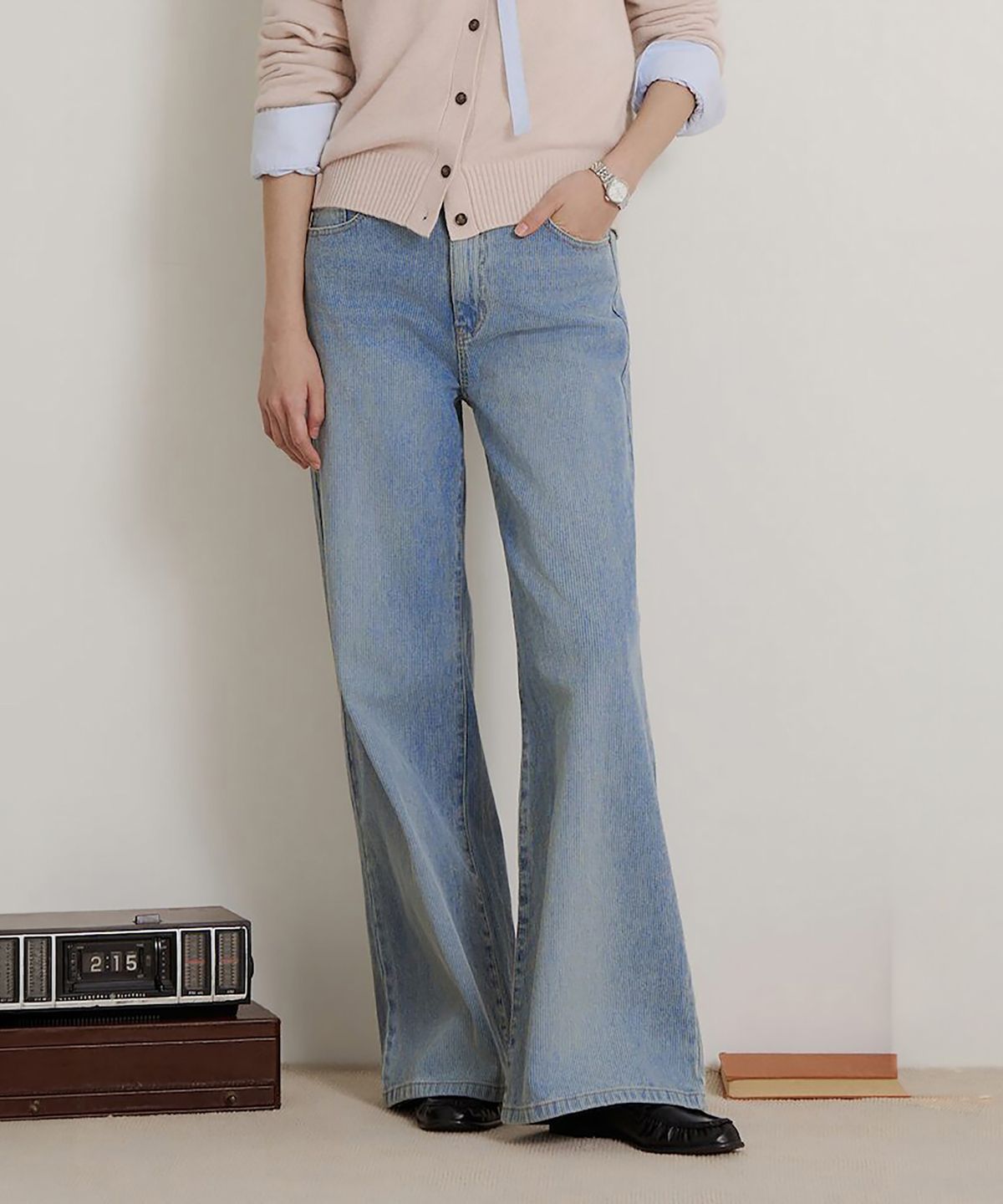 빈폴 레이디스(BEANPOLE LADIES) 코듀로이 데님 부츠컷 팬츠  스카이 블루 (BF6921C74Q)