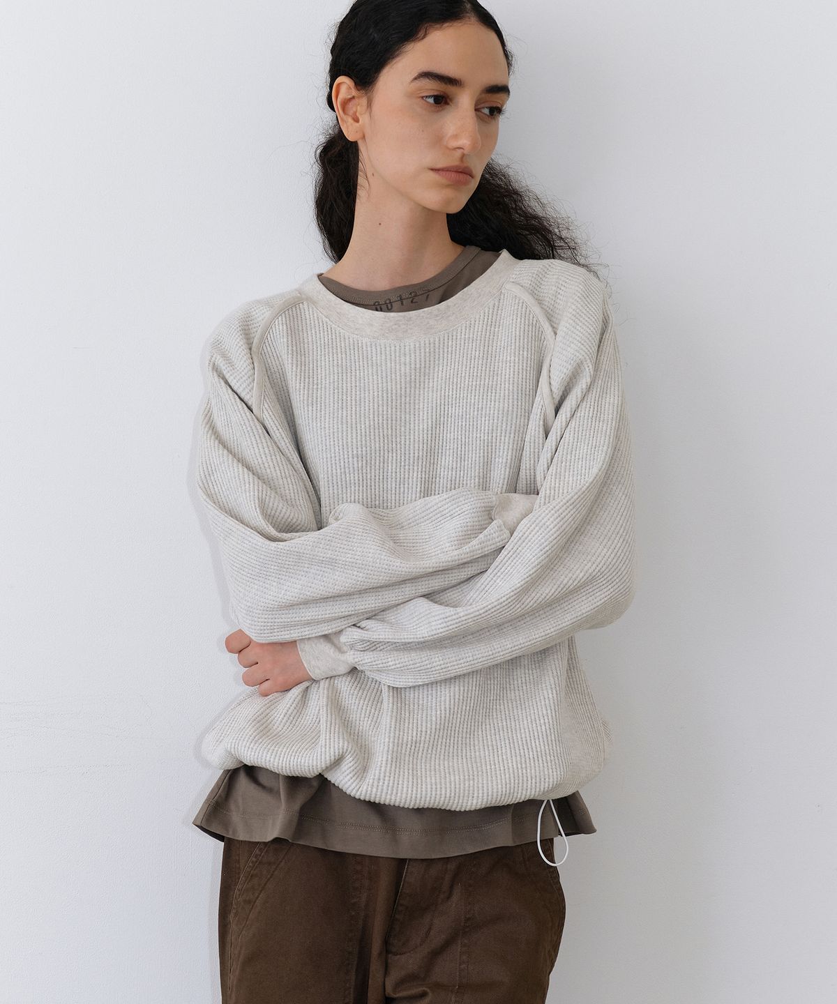 우네씬(UUNE SCENE) Waffle Raglan Sweatshirt_Oatmeal