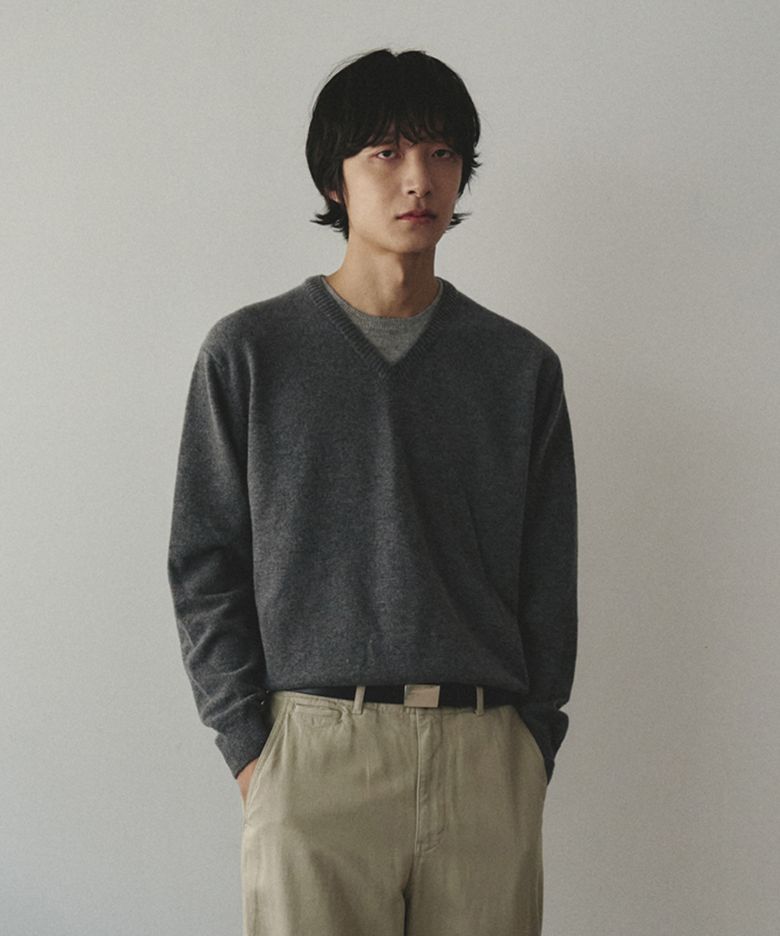 LAYERED V-NECK KNIT [MELANGE GRAY]