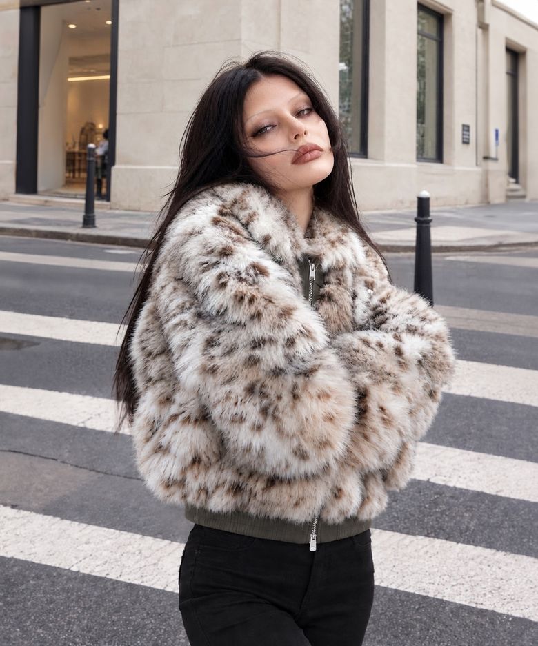 [긴스키 X 물바다]REVERSIBLE FUR MA-1 JUMPER (KHAKI)