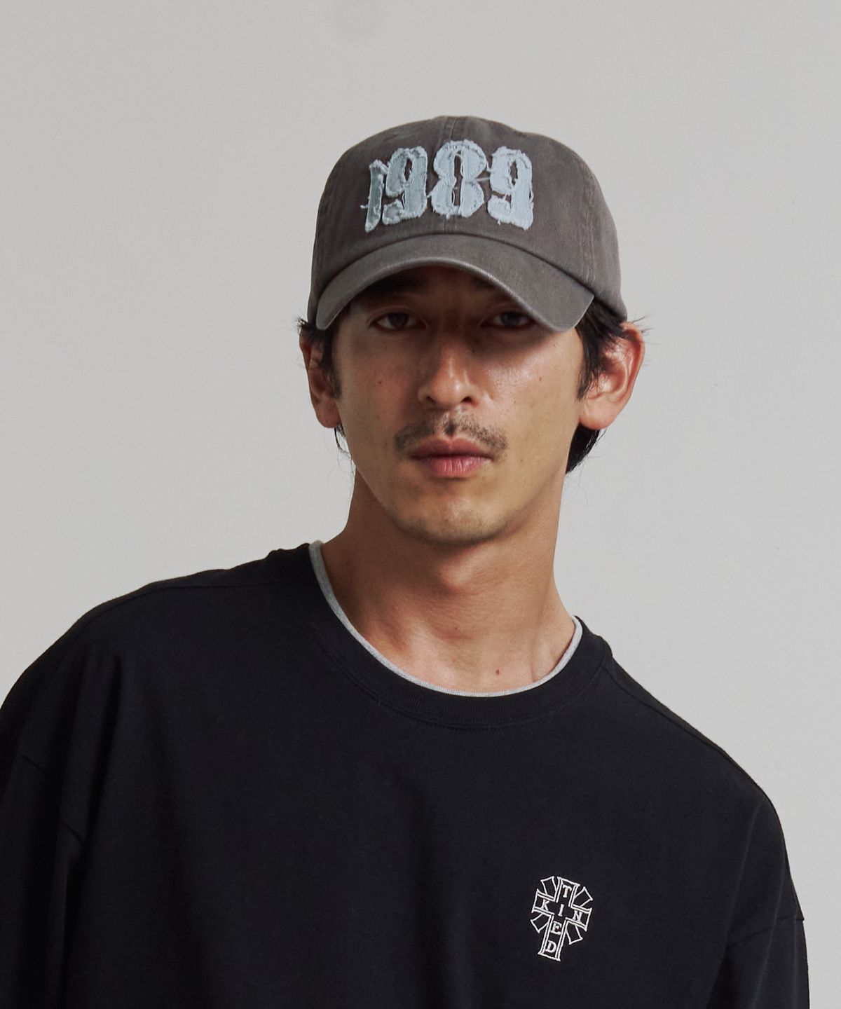 니티드(KNITTED) 1989 워시드 아플리케 볼캡 BROWN
