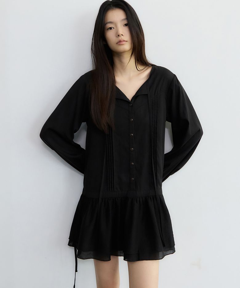 Tuck Line Frill One-Piece Black
