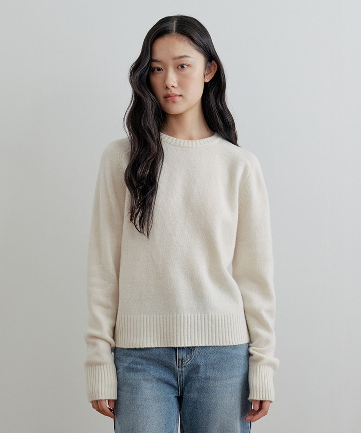 비올셋(BE ALL SET) Premium Wool Saddle Round Knit_Ivory