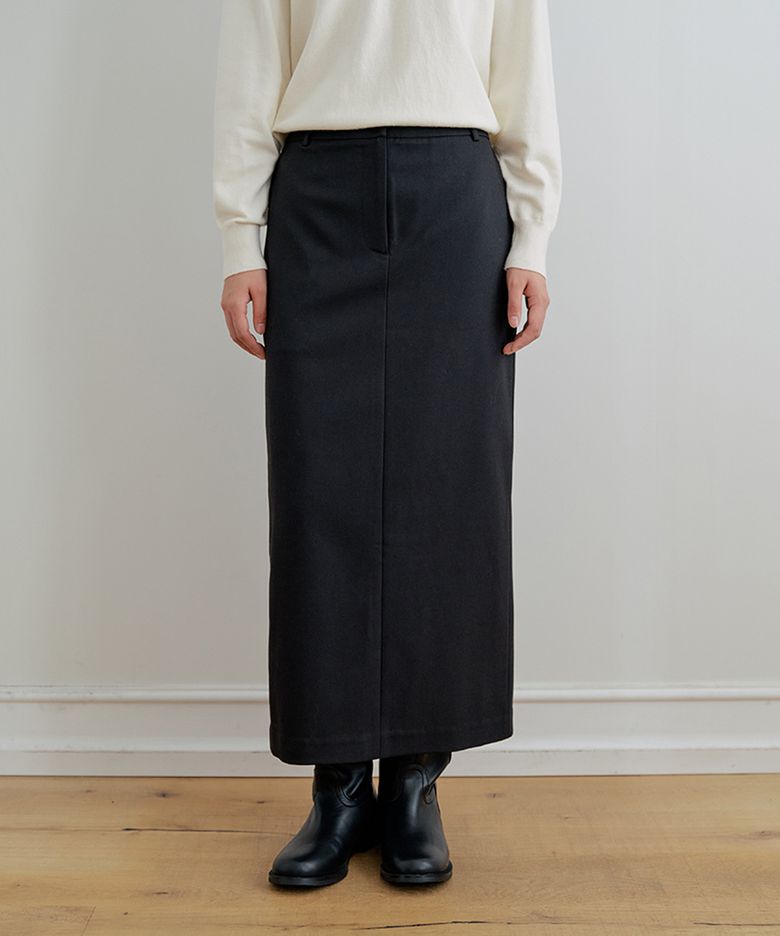 Standard-Fit Wool Skirt_Black