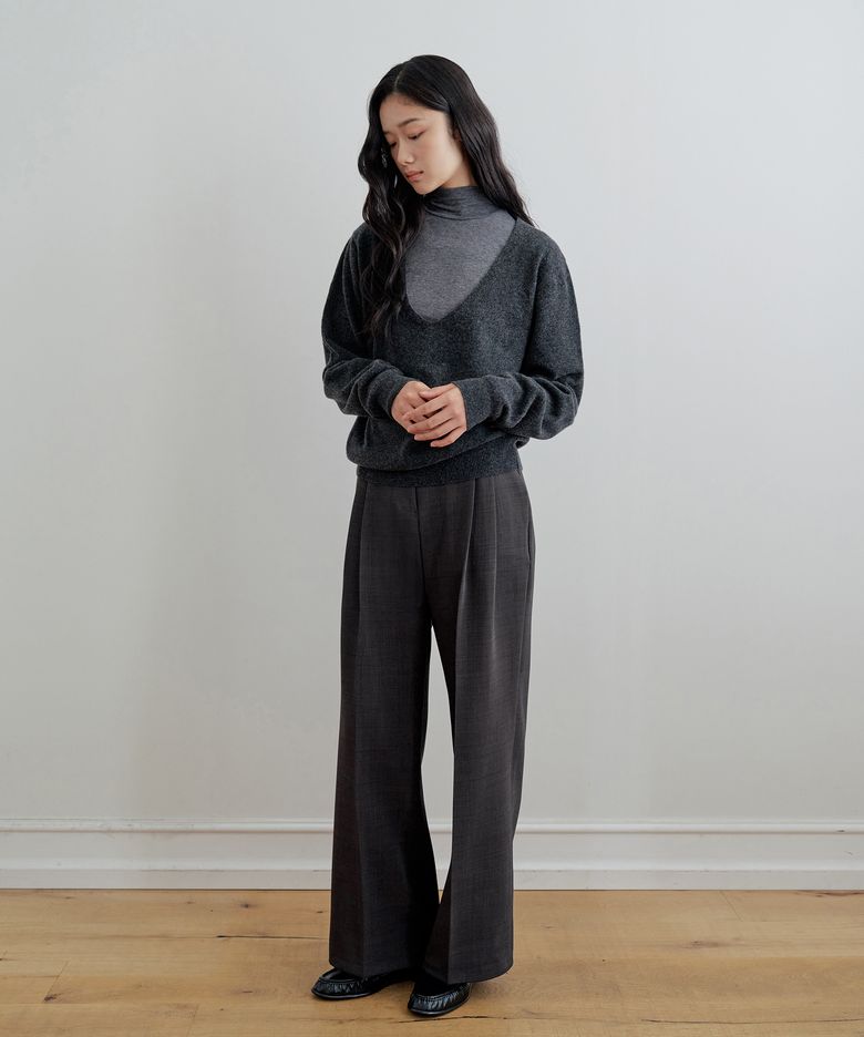 Essential Two-Tuck Slacks_Dark Grey