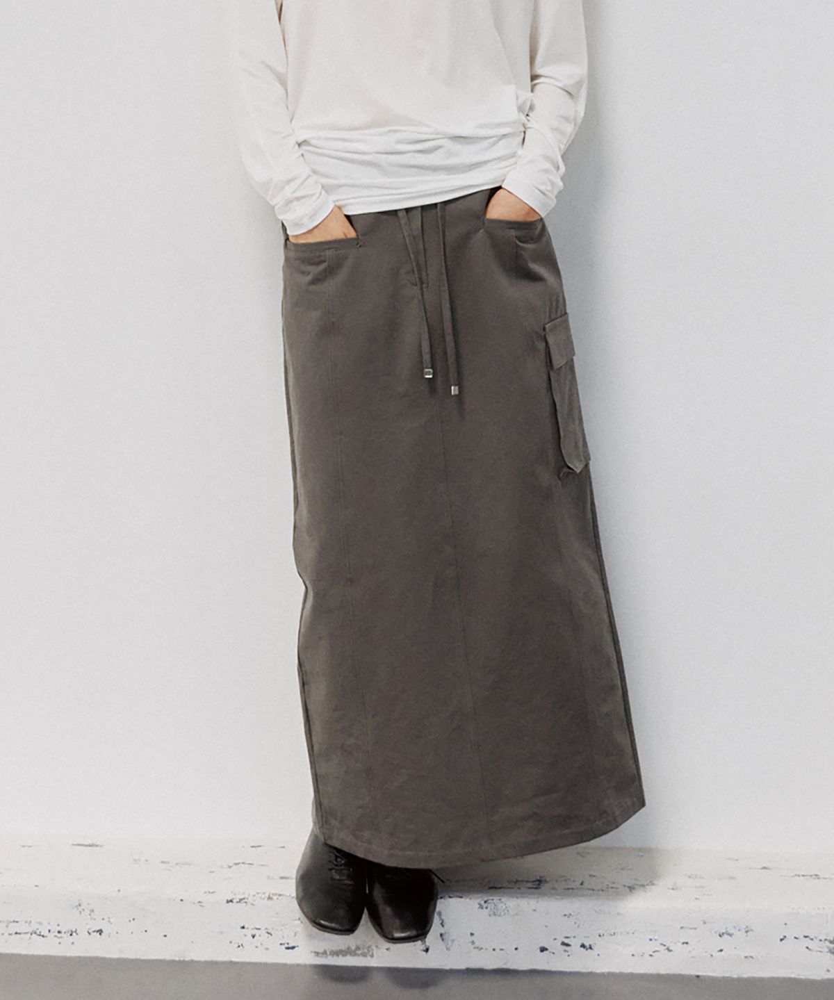 노우드(NOEUD) SK015 Urban Flap Long Skirt (Dark Grey)