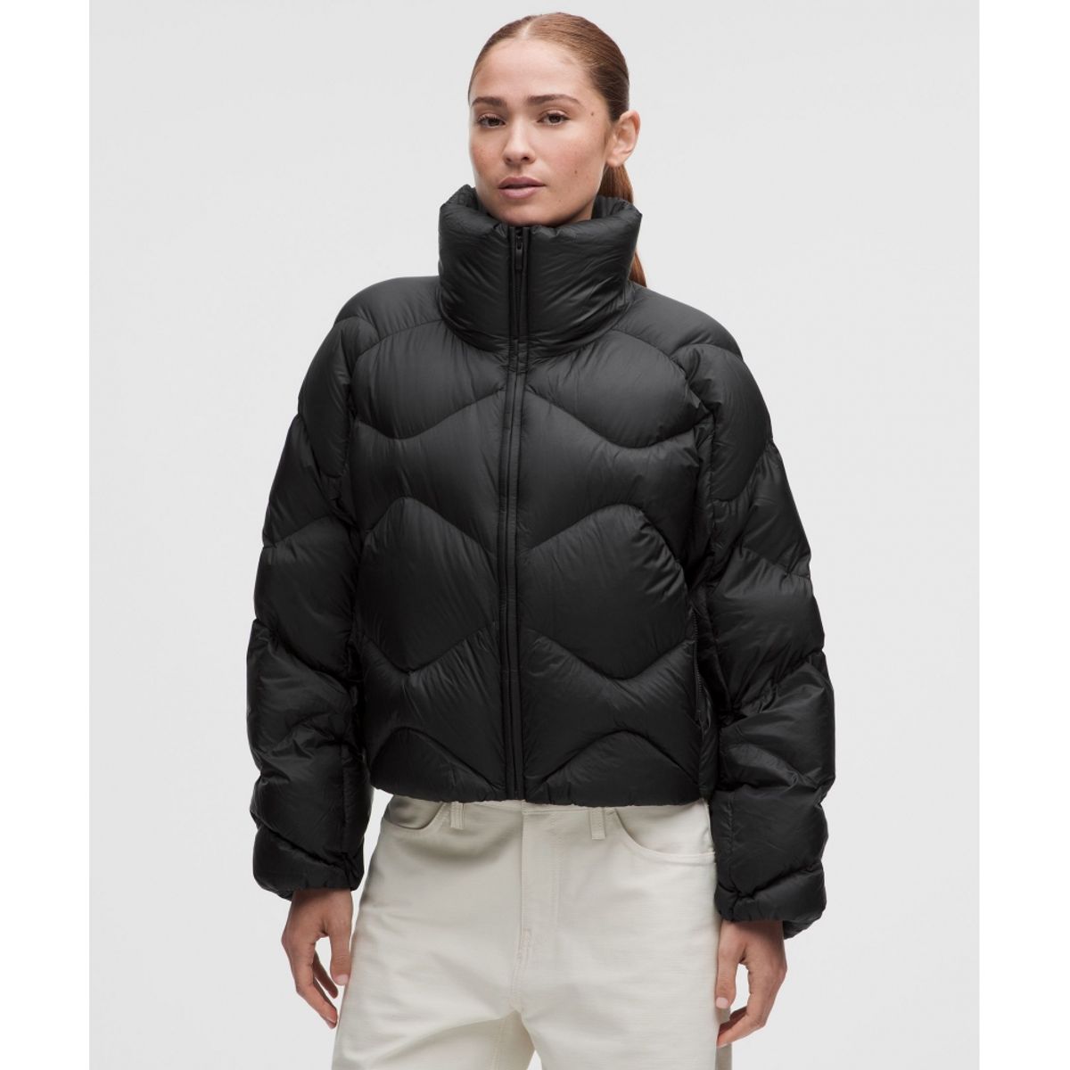 룰루레몬(LULULEMON) 우먼스 페더웨이트 크롭 퀼티드 푸퍼  BLK