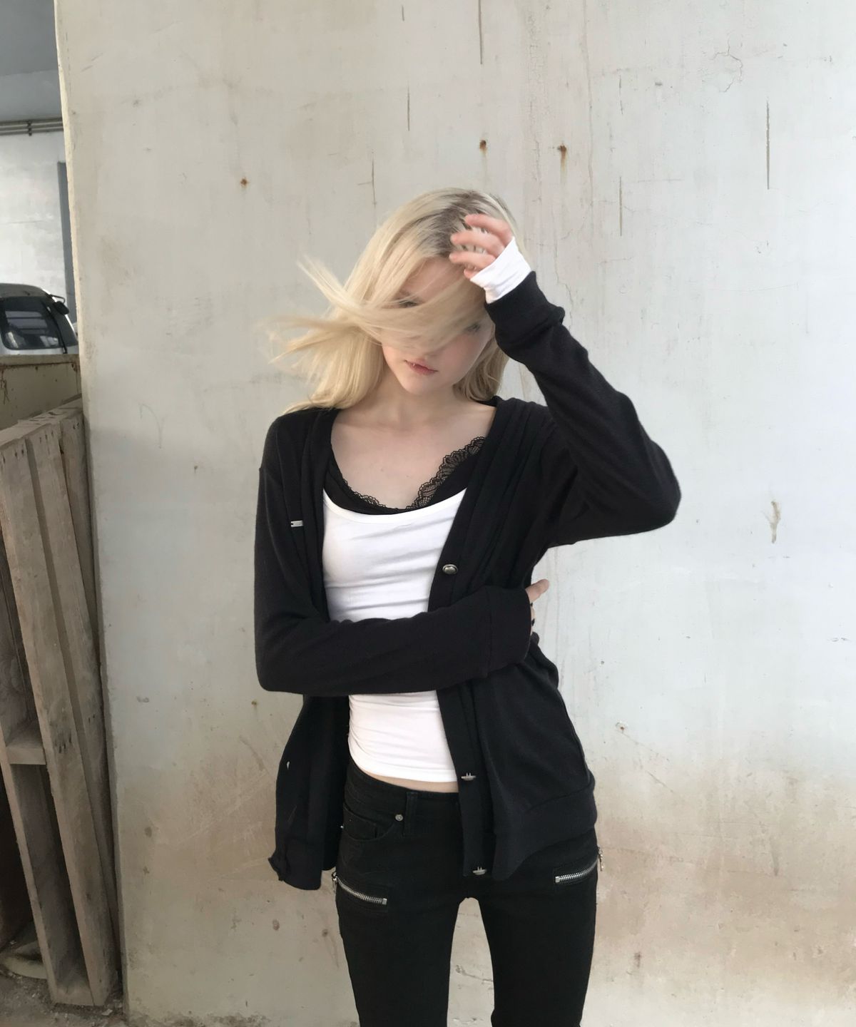 쿄이(KYOIII) GOTHIC BUTTON CARDIGAN (BLACK)