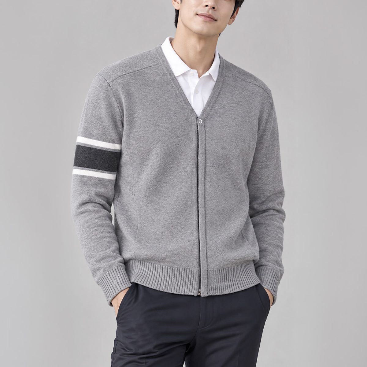 김영주 골프(KIM YOUNG JOO GOLF) 봄가을 소매 배색 브이넥 남성 골프 가디건 DQFMCA62