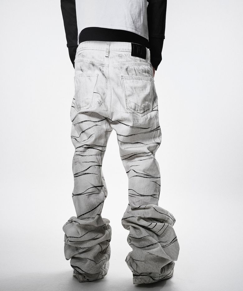 EXTREME CURVE JEANS