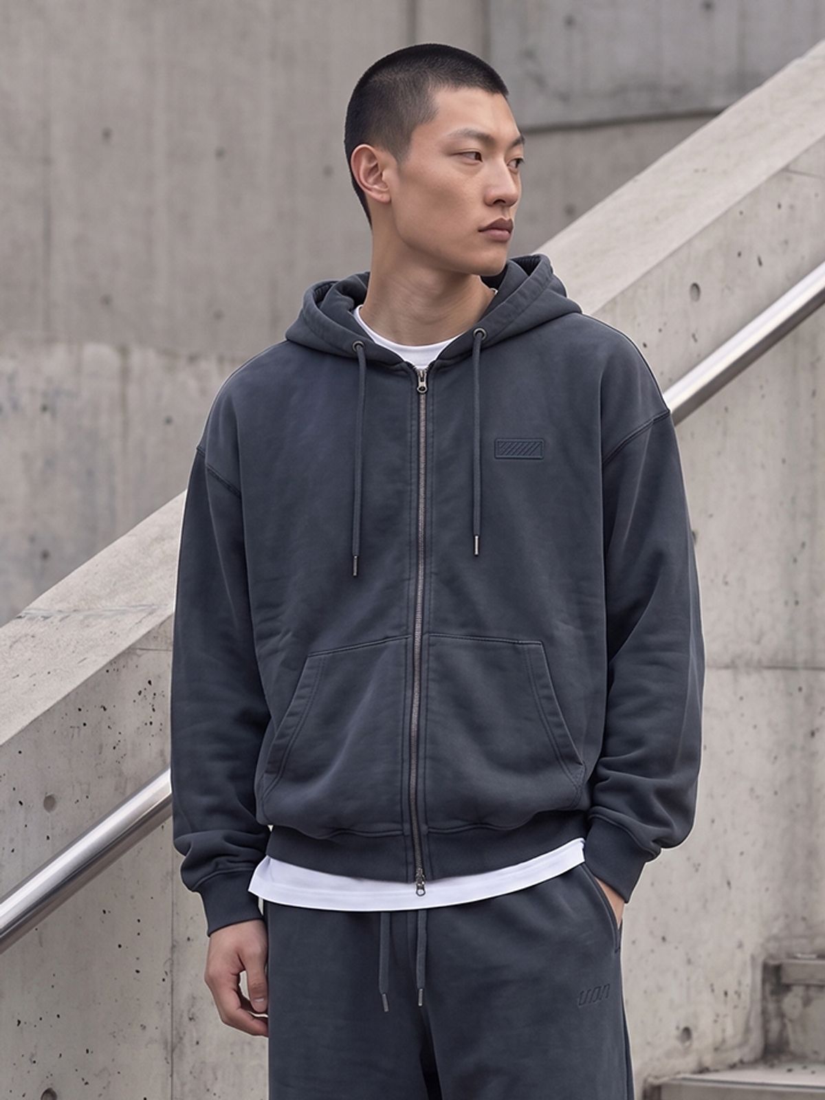 테노(TENO) 남성 시그니처 로고 패치 집업_065(17590-034-801-69)