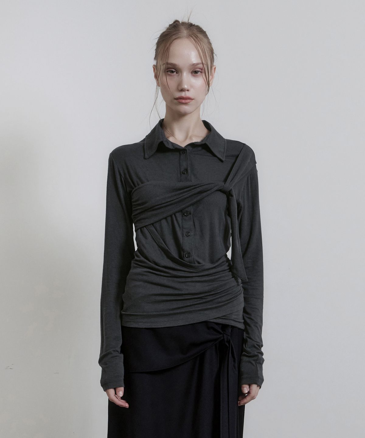 진주유즈(JINJUSE) KNOT VEIL TOP [CHARCOAL]