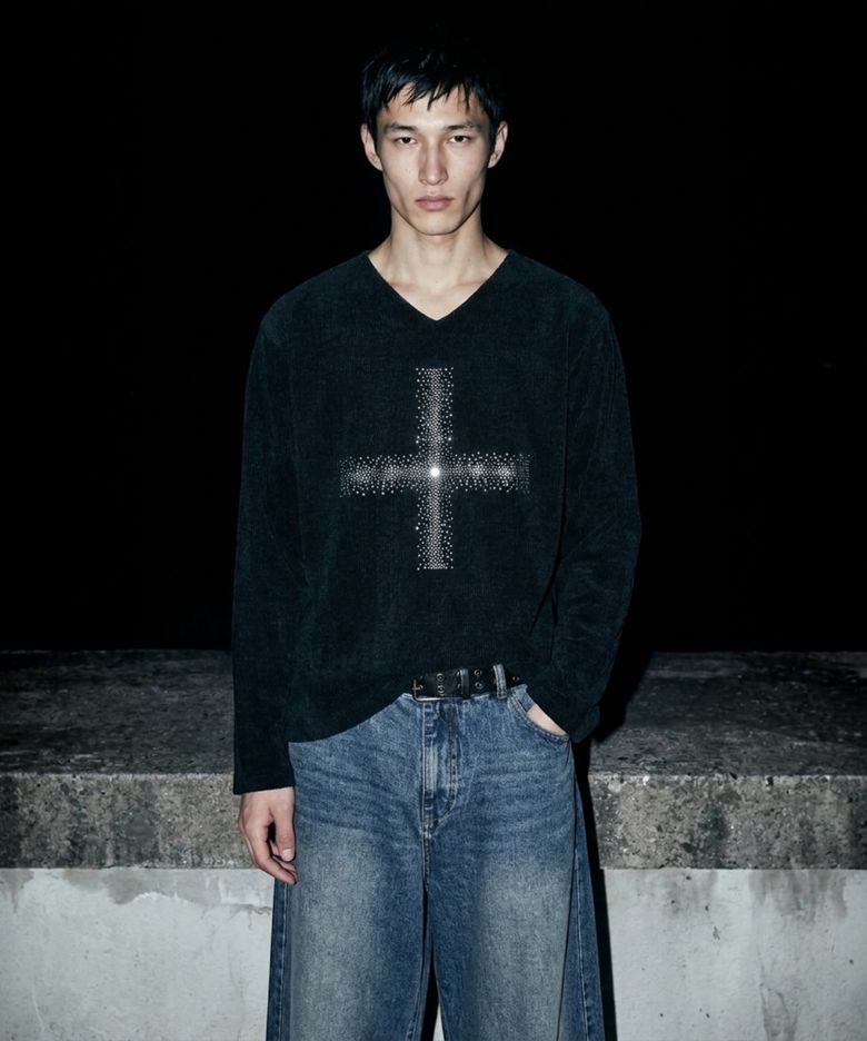 Crystal Cross Rib V Knit (Black)