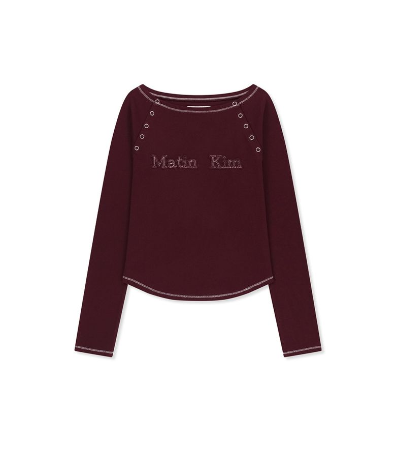 LOGO APPLIQUE BUTTON DETAIL RAGLAN TOP IN WINE