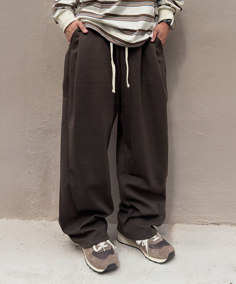 커브드 트레이닝 팬츠 BROWN