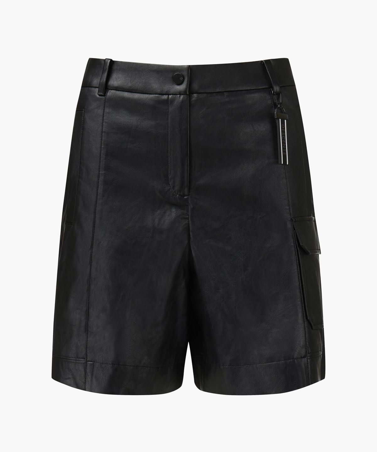 데상트 골프(DESCENTE GOLF) 여성 레더 숏팬츠 블랙 DR32WFSP95