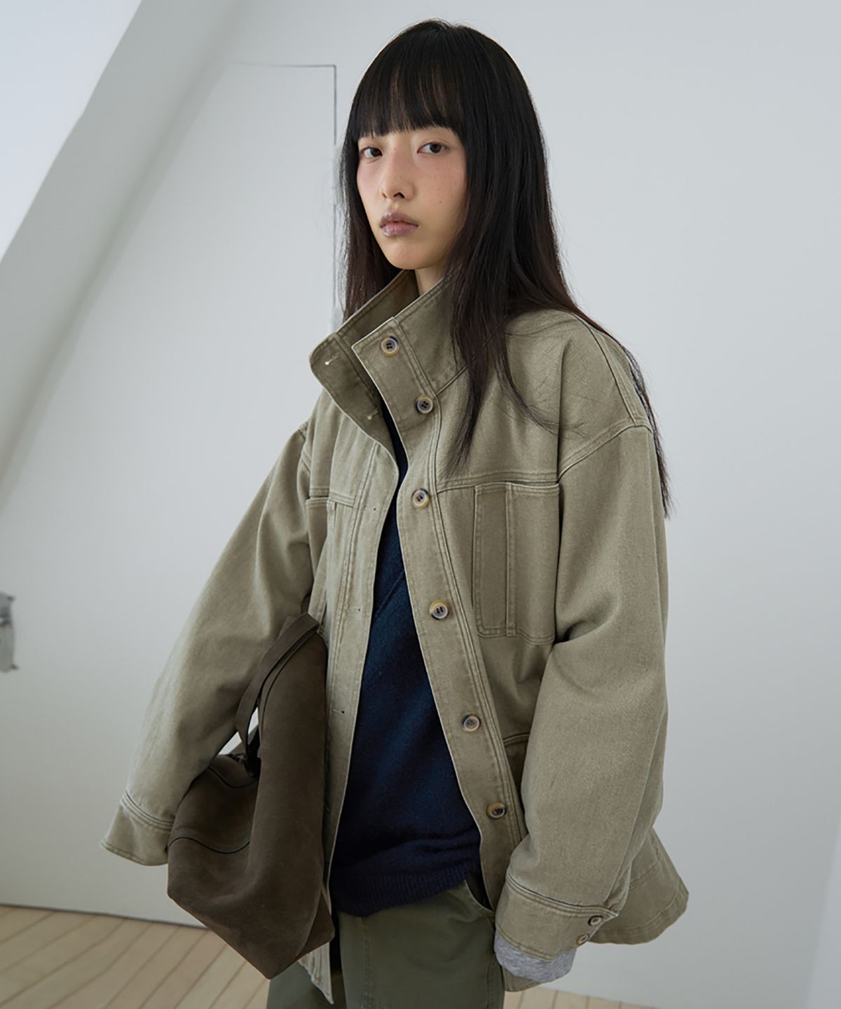 노이어 포 우먼(NOIRER FOR WOMAN) 하이넥 워크 데님 자켓 (베이지)