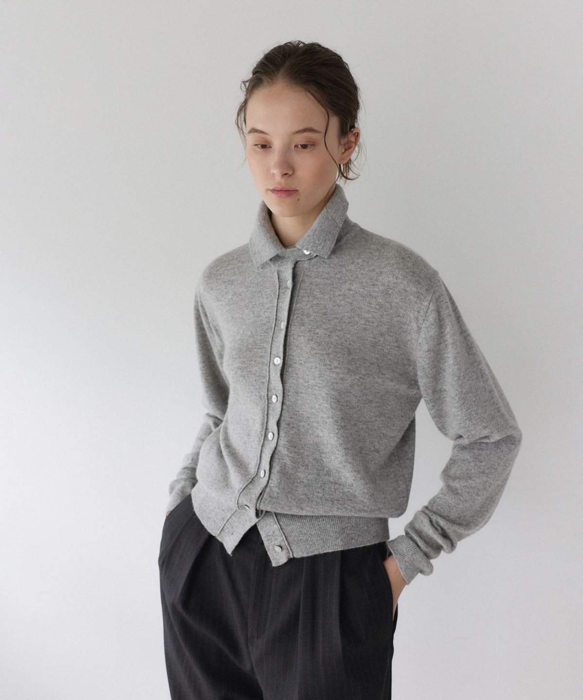 이어닝(YEARNING) HIGH NECK BUTTON CARDIGAN, GREY