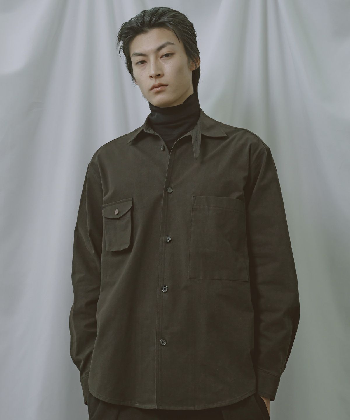 비욘드클로젯(BEYOND CLOSET) [COLLECTION LINE] 가먼트 다이드 밀리터리 오버셔츠 블랙