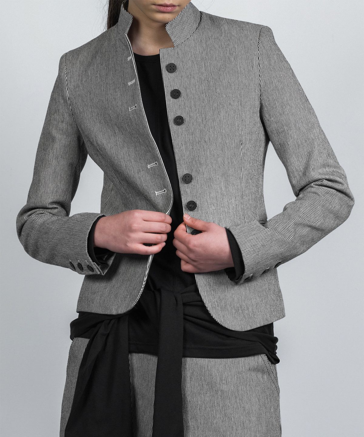 나체(NACHE) STAND COLLAR TAILORED JACKET PINSTRIPE