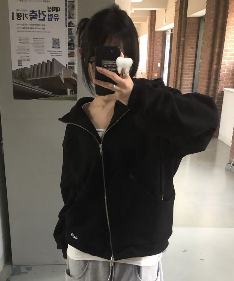 절개 포인트 후드집업 블랙