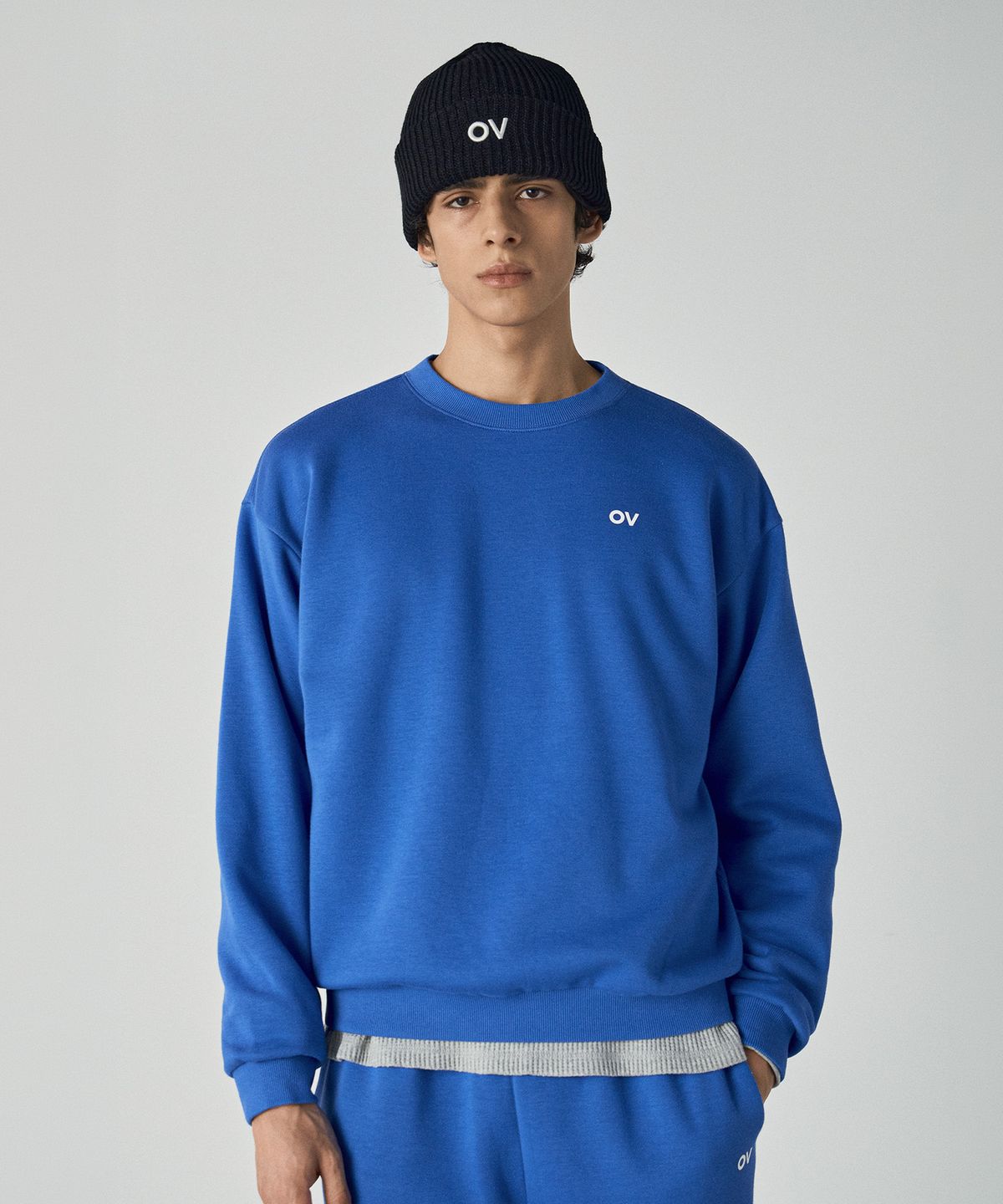 아웃도어 보이스(OUTDOOR VOICES) OV LOGO SWEATSHIRT (OV BLUE)