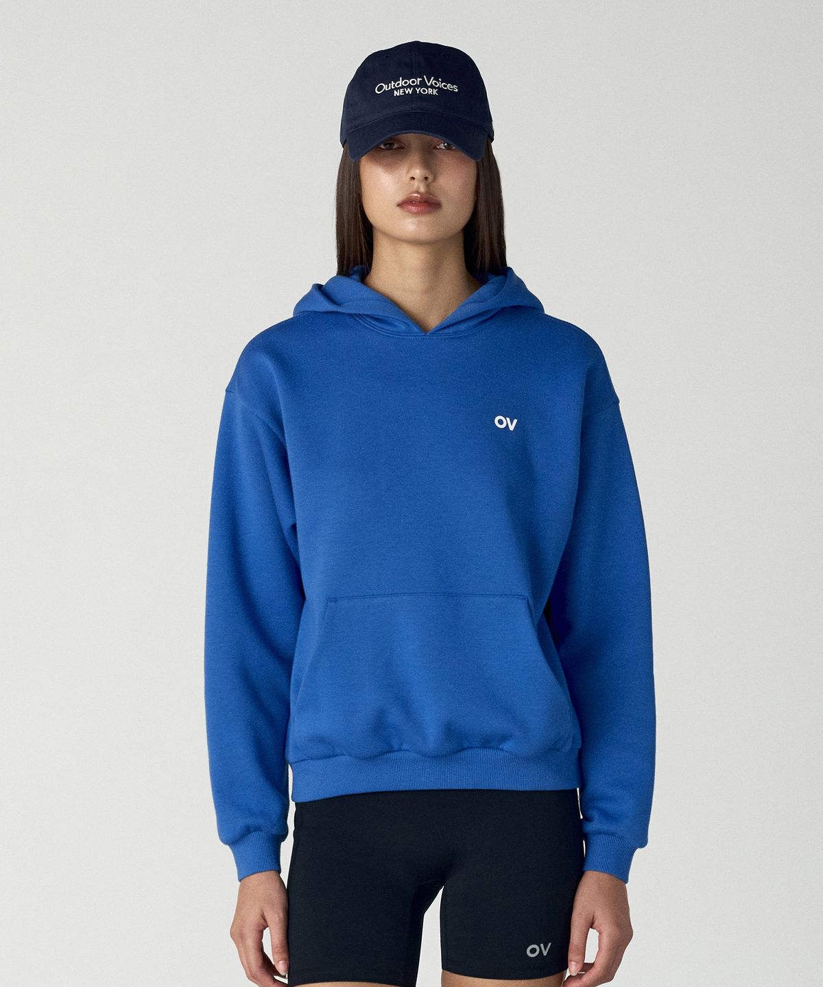 아웃도어 보이스(OUTDOOR VOICES) OV LOGO SWEAT HOODIE (OV BLUE)