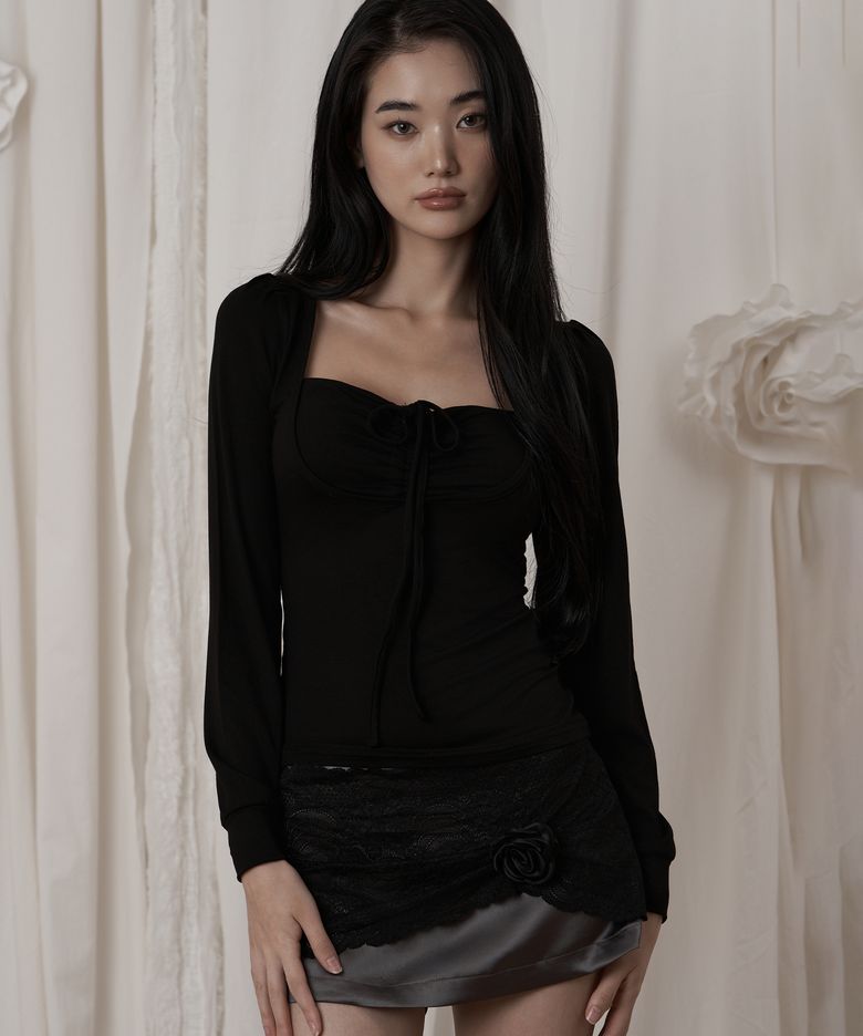 Black Giselle longsleeve