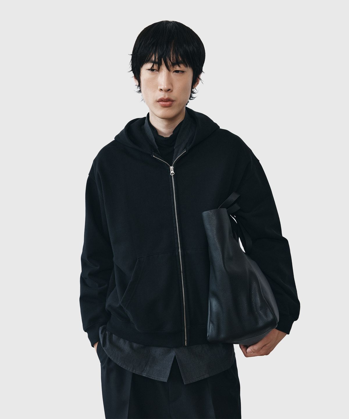 유스(YOUTH) Washed Hooded Zip-up - Black