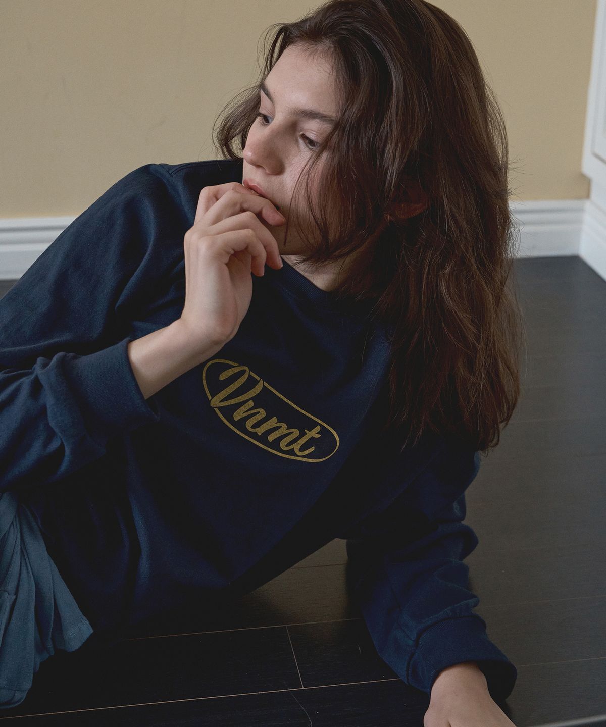바니쉬먼트(VANISHMENT) Camel vnmt long tee_navy
