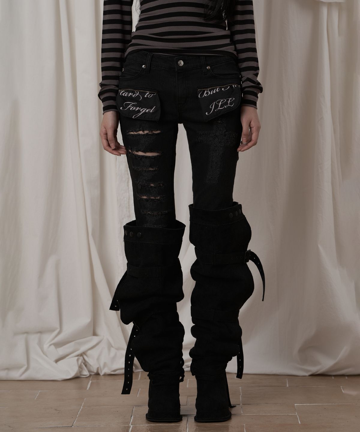 일리오(ILLIO) ILL damage skinny jean