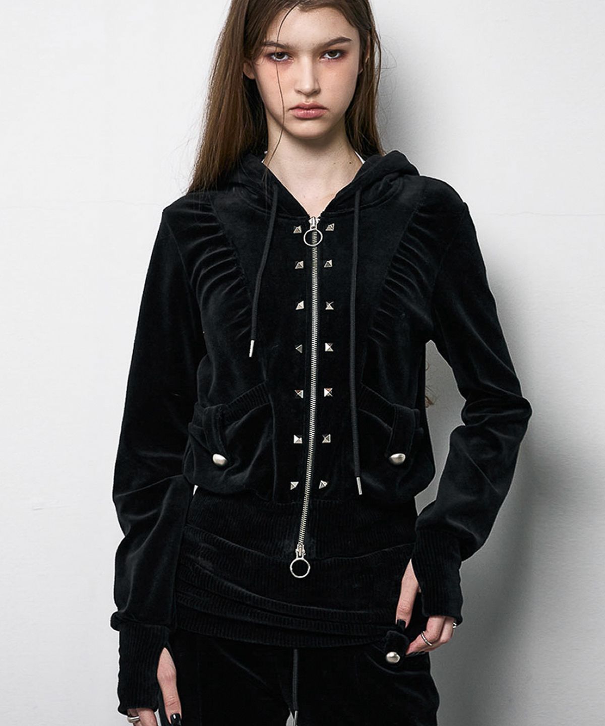 낫노잉(NOTKNOWING) Stud Velour Hood Zip Up (BLACK)
