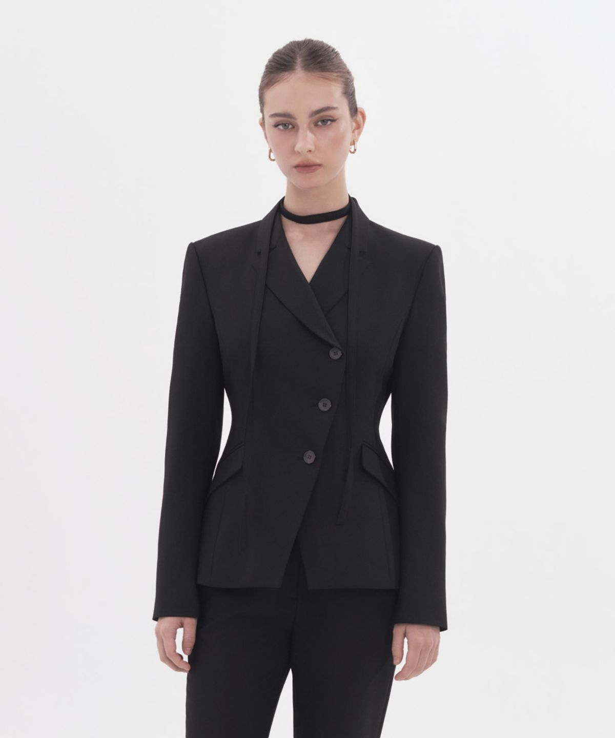 마우솔레움(MAU SOLEUM) Jane Fitted Tailored Jacket - Black