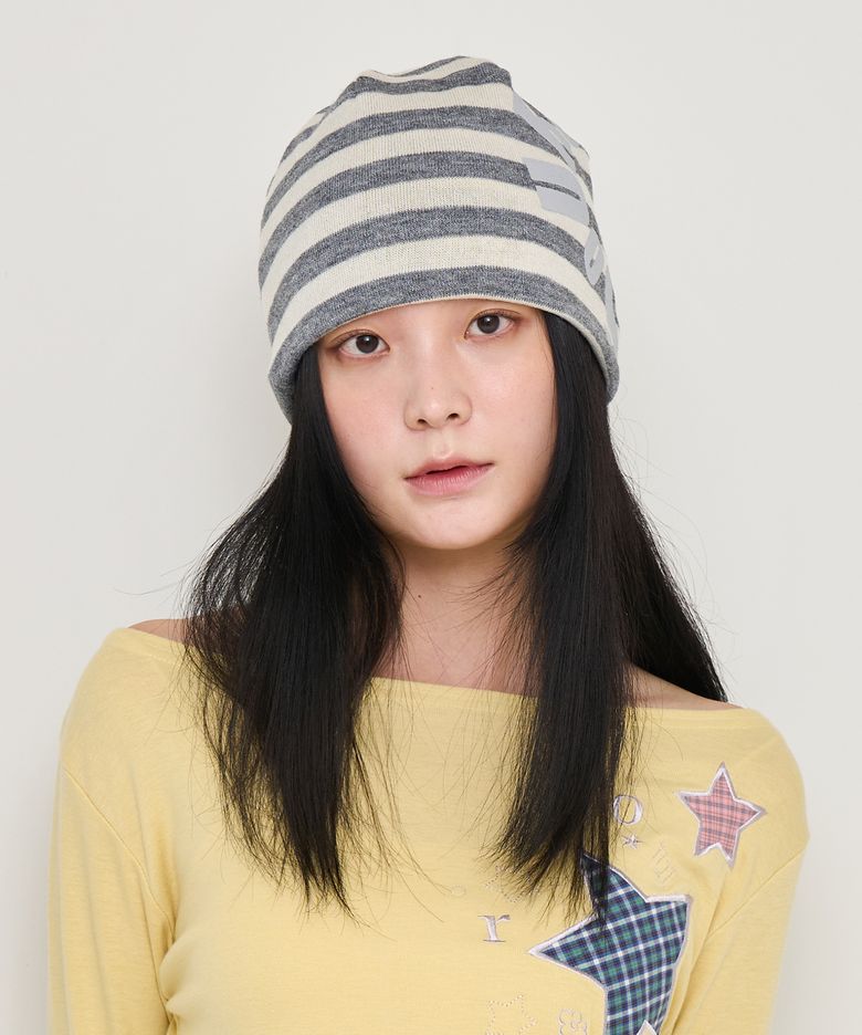 OUR 레터링 로고 비니 화이트/챠콜