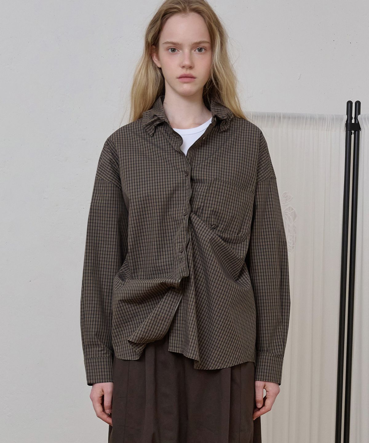 에이킷(AKEIT) Wire Check Poplin Shirt_Brown