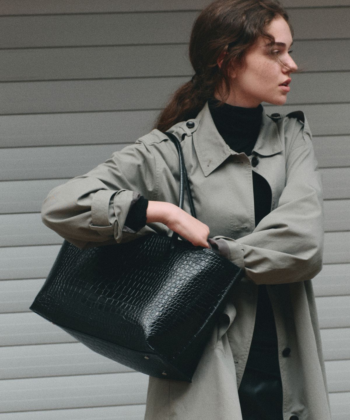드메리엘(DEMERIEL) Arco Shopper Bag Large Black (Croc-Embossed)
