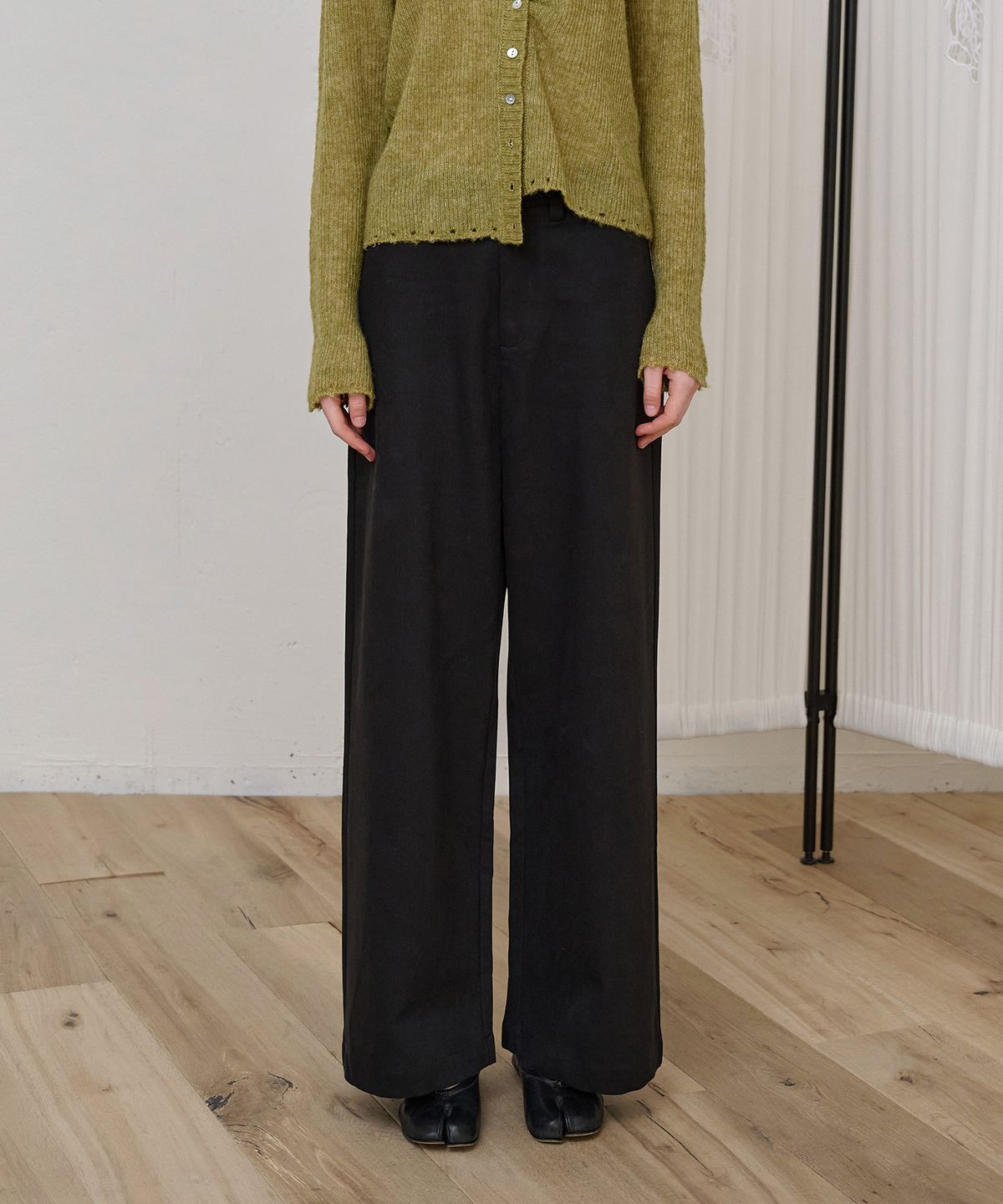 에이킷(AKEIT) Button Chino Pants_Black
