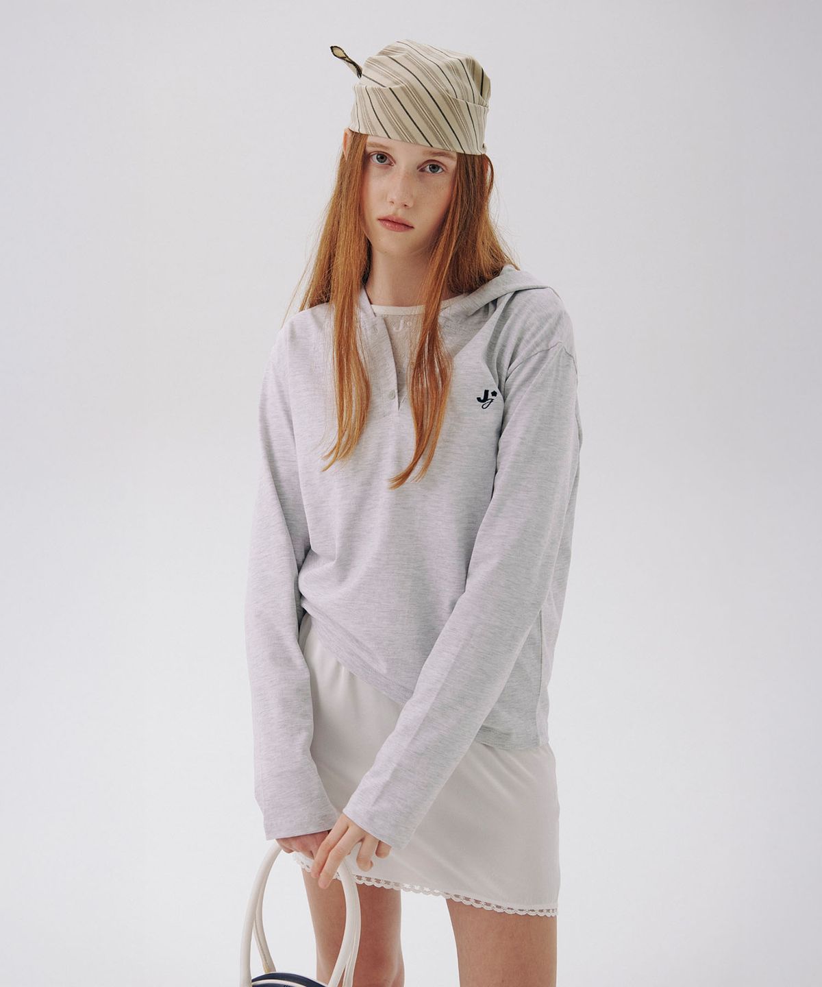 준준스페이스(JUNEJUNE SPACE) Hooded Henley Neck Tee_Light Grey