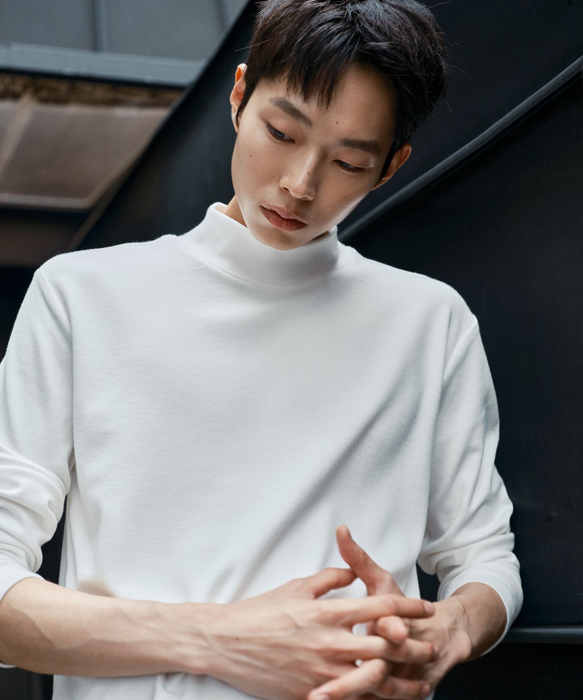 마인드브릿지(MINDBRIDGE) 니트라이크 하프 터틀넥 티셔츠 - 3color