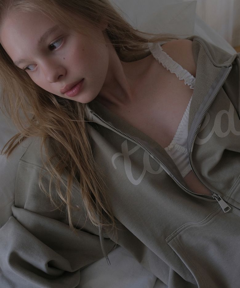 Fuzzy logo hooded zip up (sage green)