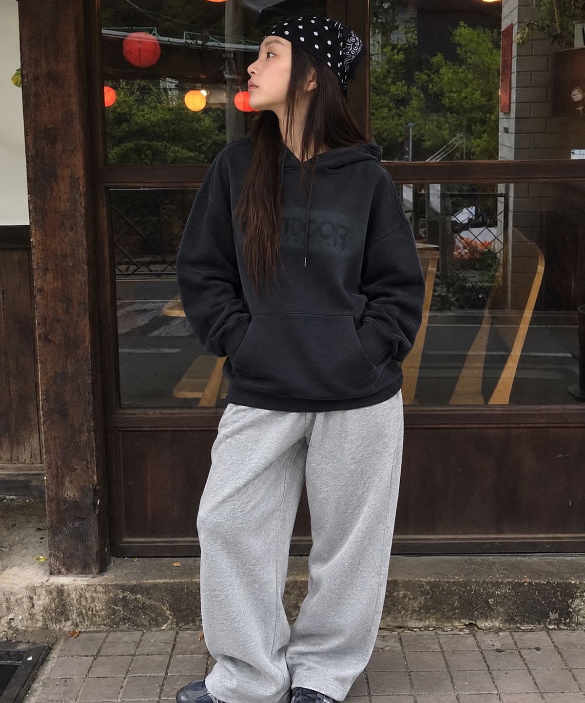 아웃도어 프로덕츠(OUTDOOR PRODUCTS) 스프레이드 로고 후디 (블랙)